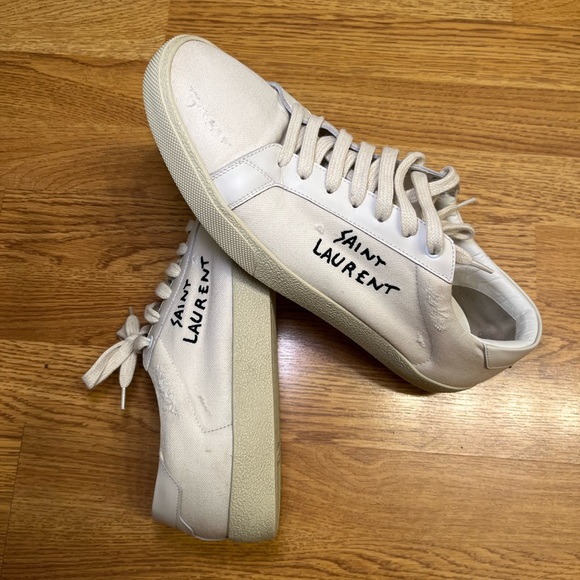 Saint Laurent Signature Logo Low-Top Sneakers - Picture 1 of 8